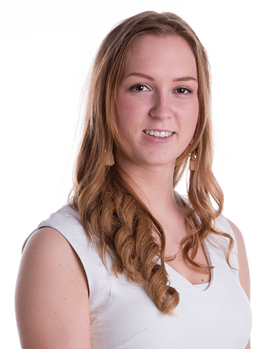 Danique Reuser Danique Reuser - Haar specialiste voor weaves en kapster